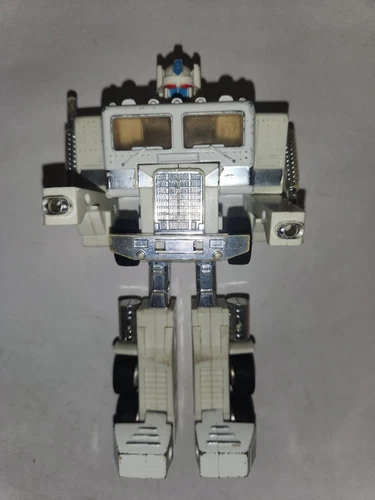 Vintage Transformers G1 Ultra Magnus White Optimus Prime Semi Truck Cab 1985