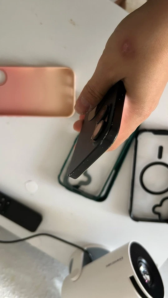 Apple iPhone 16 · 128GB, photo 4 sur 5