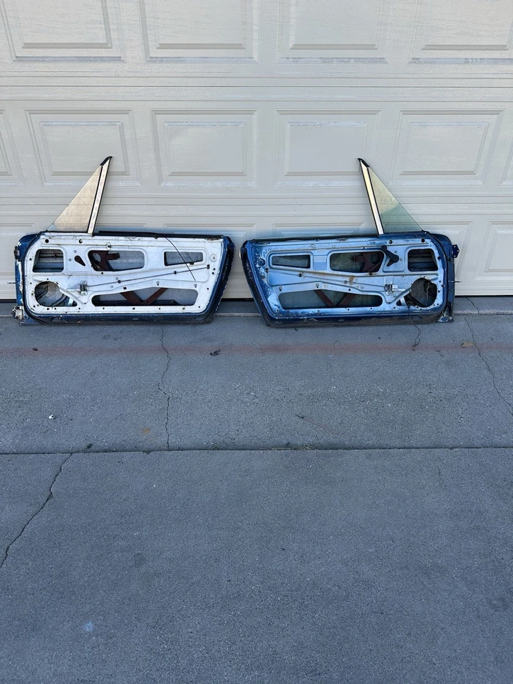 Оригинальная правая и левая дверь для Porsche 914 1970–1974 годов выпуска в комплекте со стеклом двери - Изображение 4 из 4