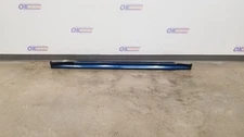99 FORD MUSTANG COUPE ROCKER PANEL MOULDING SIDE SKIRT RIGHT PASSENGER BLUE
