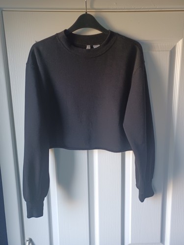 H&M Cropped Sweatshirt, Black, Long Sleeves, Loose Fit, Small - Picture 7 of 7