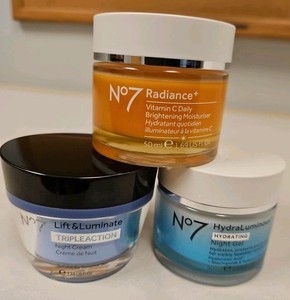 No7 Lift & Luminate Triple Action +No7 Radiance Vitamin C + HydraLuminous Hydra 