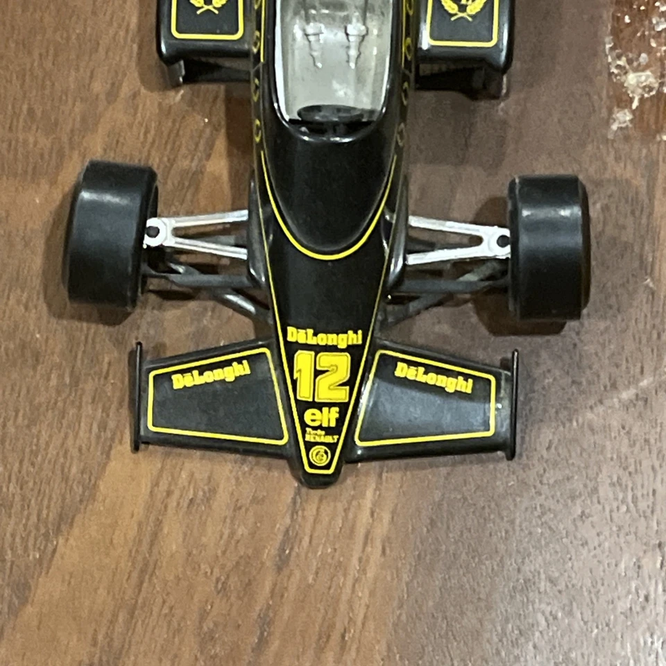 Coche de F1 1:43 LOTUS 97T AYRTON SENNA PORTUGAL GP 1985 modelo de coche fundido a presión Foto 3 de 4