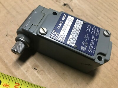 Square D 9007-B63B2 limit switch Schneider Electric class 9007