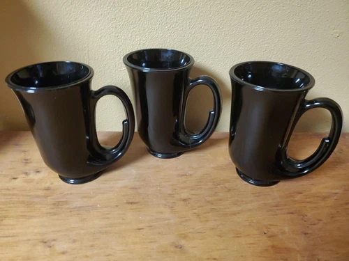 3) Indiana Tiara Black Glass Hunter's 12 oz Horn Mugs