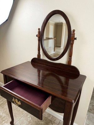 vanity mirror
