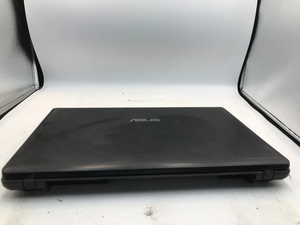 ASUS X55A Intel Celeron B820 1.7GHz 15" Laptop  2GB RAM- Missing Parts- MZ - Image 4 of 4