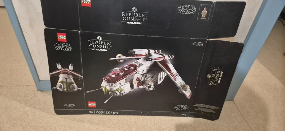 LEGO Star Wars UCS Republic Gunship 75309 - 100% complet - Boîte + notice - Photo 2/2