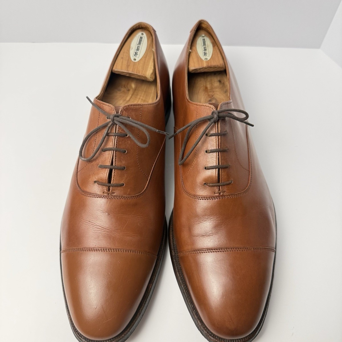 Crockett & Jones, Perforated Cap Toe, Size 13, Brown Hallam Dark Brown Calf | Crockett & Jones – Crockett & Jones US main image 2