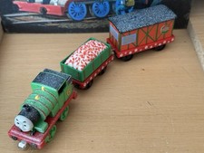 Take Along N Play Diecast Thomas Train Snow Covered Percy Holiday Train