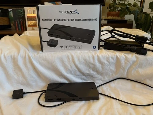 SABRENT SB-TB4K Thunderbolt 4 KVM Switch Dock