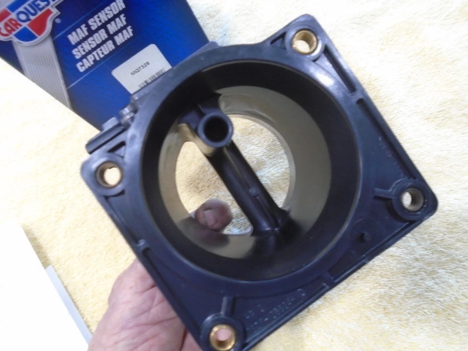 Датчик массового расхода воздуха (MAF) MQ7328 для гостей автомобиля подходит для Ford Lincoln Mercury 1996-2004 - Изображение 2 из 4