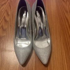 Women  s 143 Girl Silver Sparkling Glitter Wedding High Heel Shoes Size 9