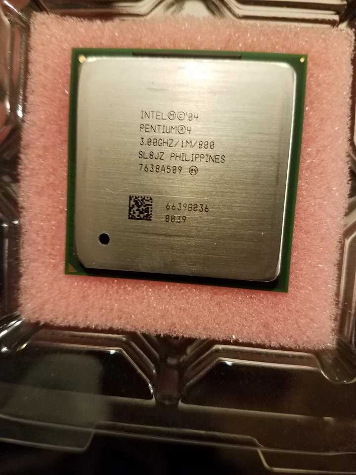Intel Pentium 4 3.0 1MB L2 Cache FSB 800 MHz 3.0 GHz Socket 478 CPU SL8JZ - Image 3 of 4