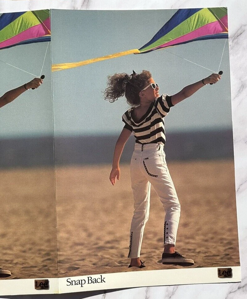 Lee Jeans Snap Back AD Store Display Poster 1990's 24 x 37 Girl Flying Kite - Image 4 of 4
