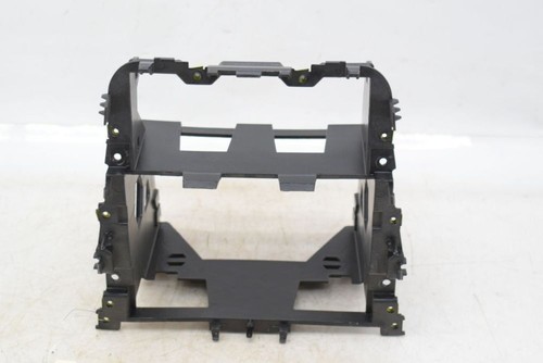 VW GOLF V (1K1) 1.4 16V 1K0858089 Radio Schacht Einbaurrahmen