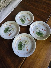 Set Of 4 Lotus Plates The Toscany Collection Japan ~ Flower~ Butterfly 4 1/2"