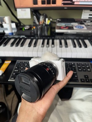 sony zv-e10 + Viltrox 13mm f1.4 Lens