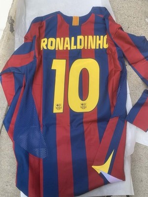 Nike FC Barcelona Re-Issue 2005/06 Ronaldinho #10 Home Jersey Size