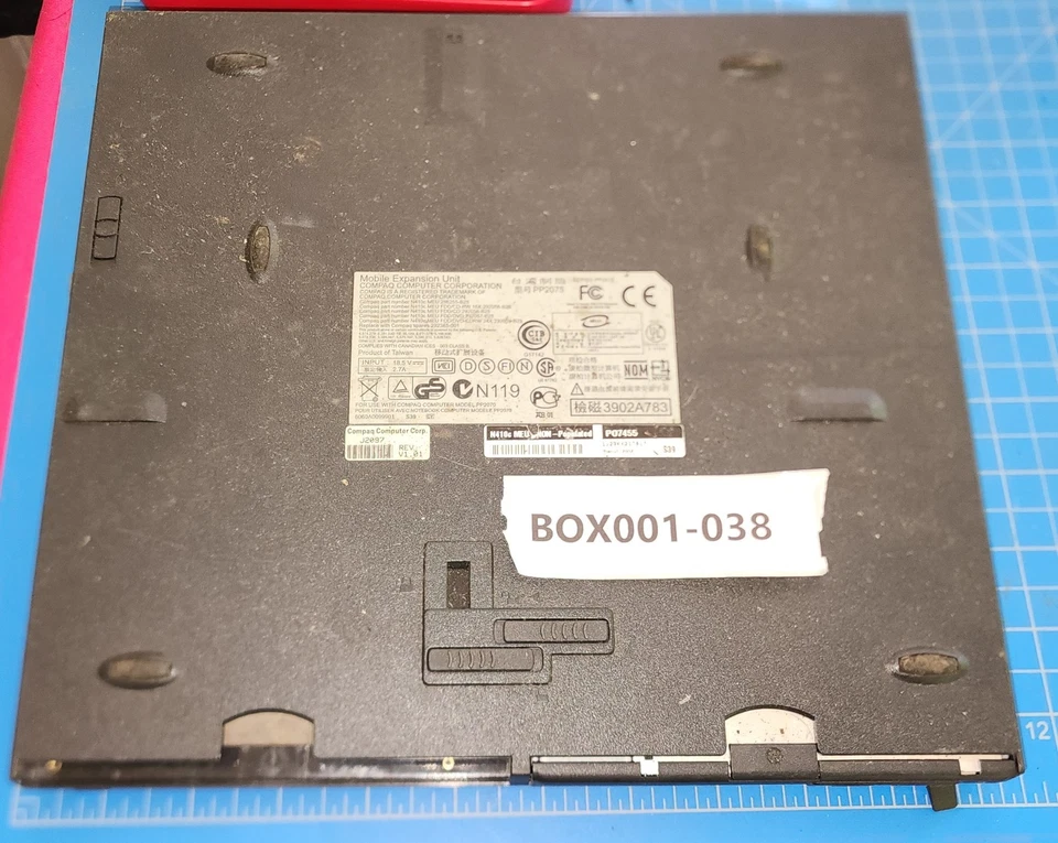 BOX001-038 Compaq PP2070 Mobile Expansion Unit Docking Station Port Replicator - Image 2 of 4