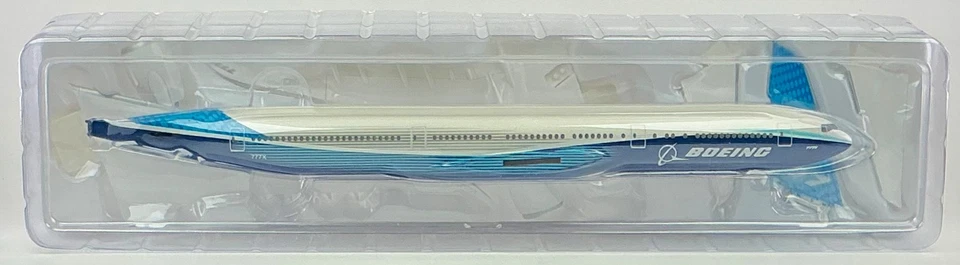 The Boeing Store Boeing 777-8 'House Colors' 1/200 Scale Snap-Together Model - Image 2 of 3