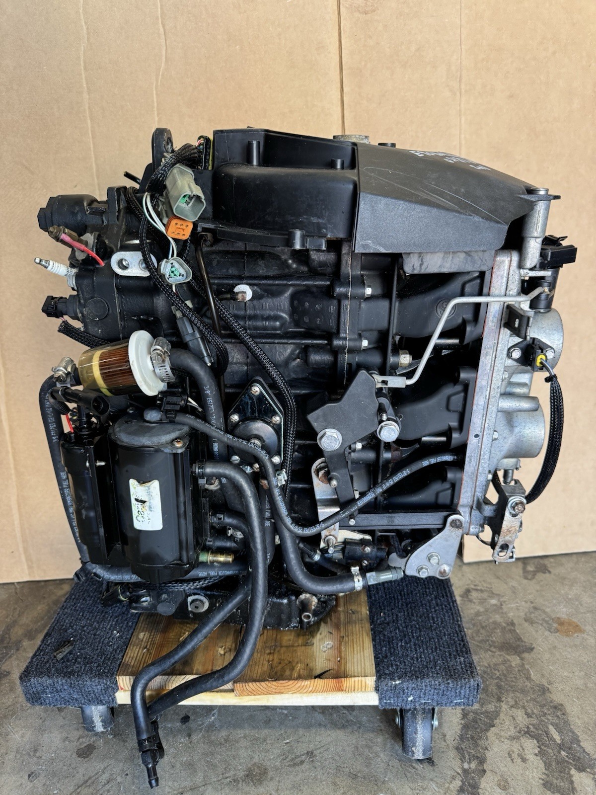 Evinrude Etec 75-90 HP PowerHead Assembly Crankcase. 5005280