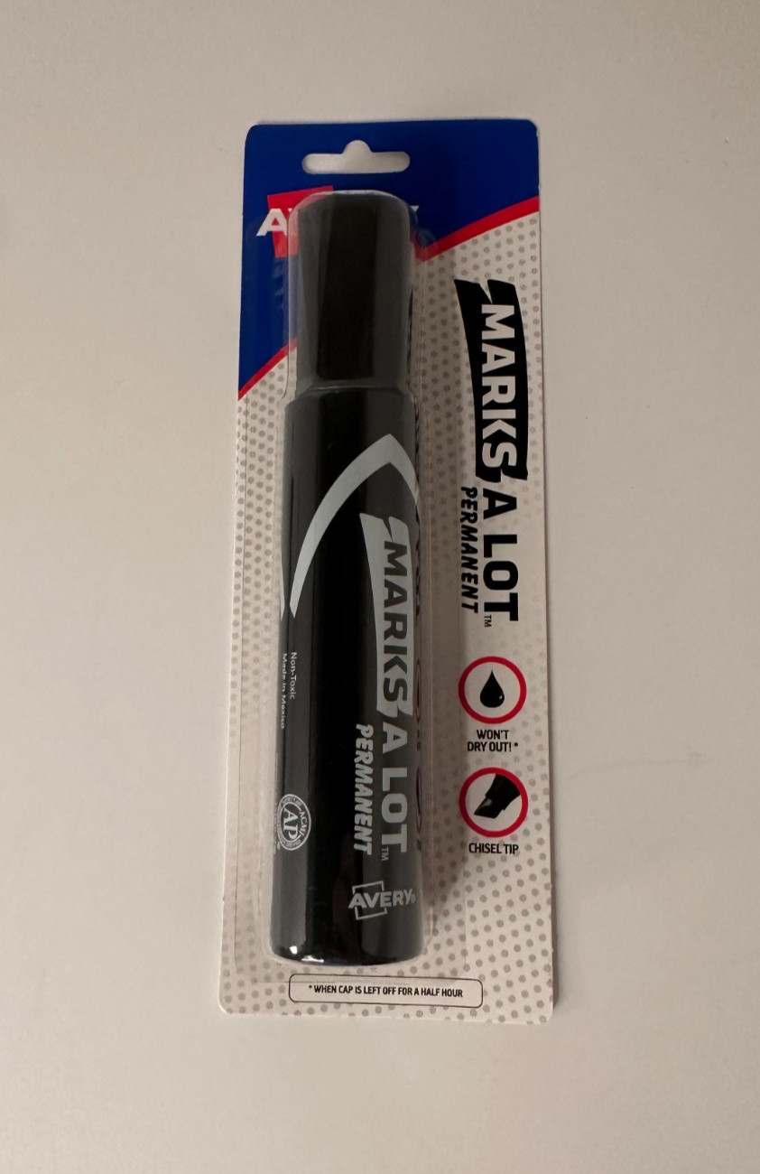 Avery Marks-A-Lot Permanent Marker, Chisel Tip,Black Marker 