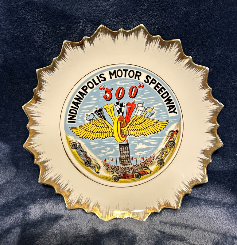 Indianapolis Motor Speedway Indianapolis 500 Decorative Plate White Gold