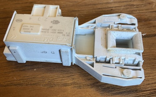 Original Indesit IWB71251 Waschmaschine Türschloss