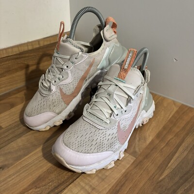 Nike React Vision Turnschuhe Schuhe Light Violent Crimson Bliss UK Größe 3