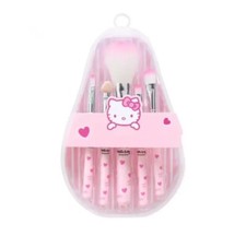 HELLO KITTY MAKEUP BRUSH SET, KID SIZE, SMALL 5 PIECES-SET. PINK . BRAND NEW 