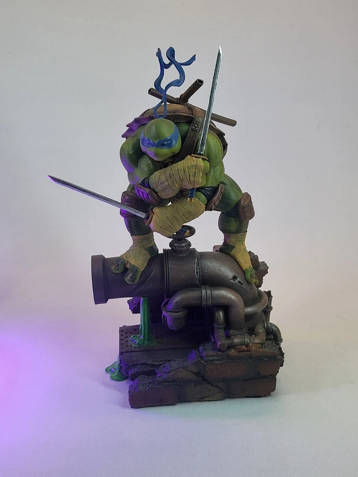 IRON STUDIOS Teenage Mutant Ninja Turtles Leonardo 1/10 Tenth Scale Statue - Image 2 of 4