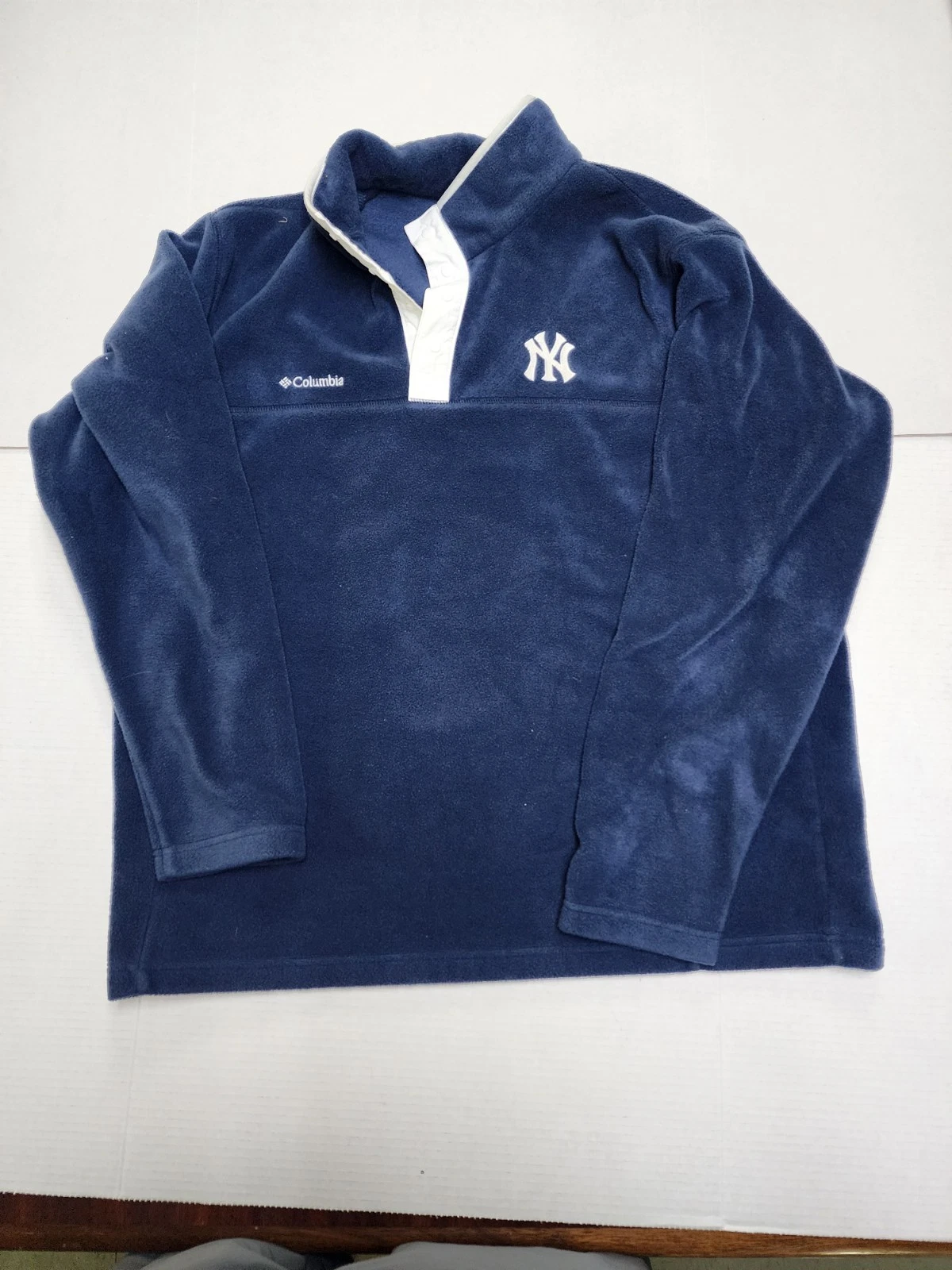 Columbia Sportswear Company Men's Size XL New York Yankee Snap Fleece Pullover
