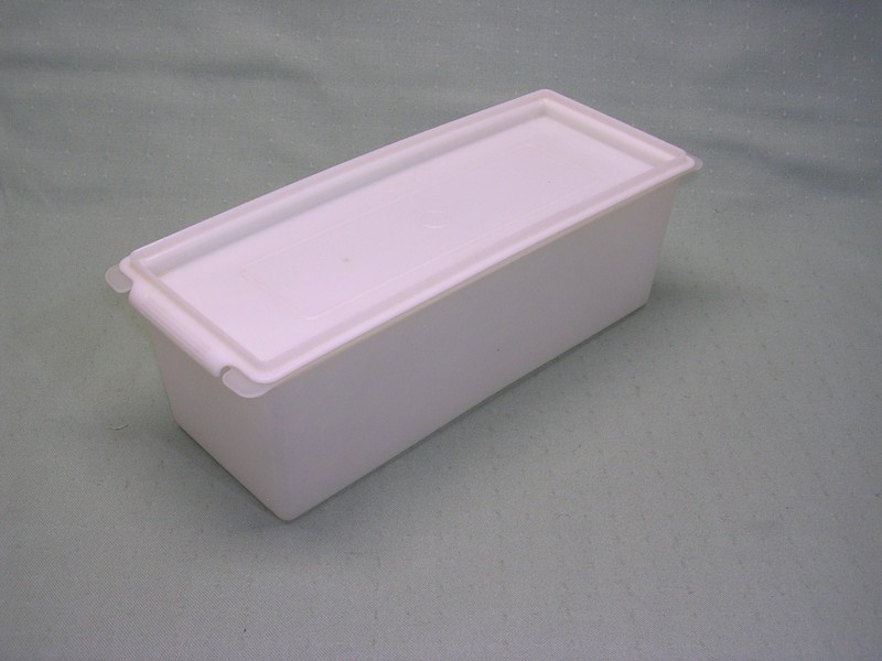 Tupperware Vintage Small Cheese Keeper/Server for 2 Lb Block American Cheese