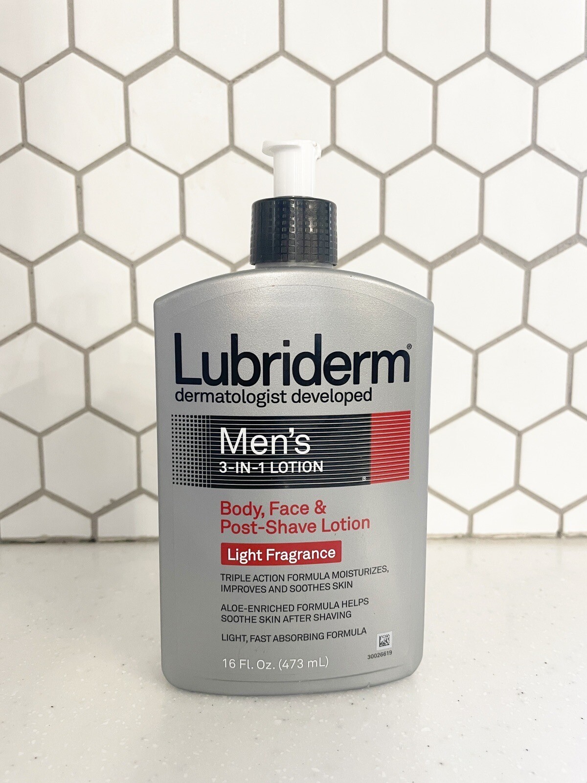 Lubriderm Men's 3in1 Body, Face &PostShave Lotion Light Fragrance