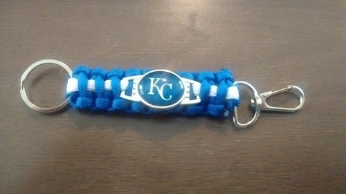 MLB paracord keychains..Buy 2 Get 1 Free. Must add 3 to your cart!! - Picture 13 of 31