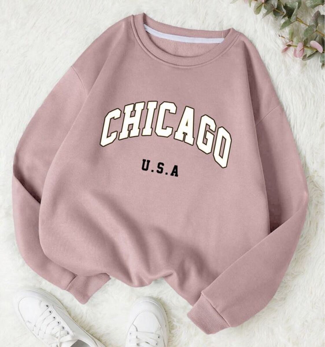 Chicago Sweatshirt Size Large Women Crewneck New Pink Chicago Sweatshirt Size Large Women Crewneck New Pink