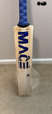 MACE Stinger Grade 1 English Willow Cricket Bat Beige Blue Green