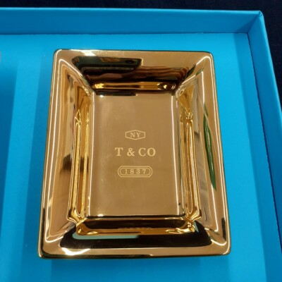 Tiffany & Co. ヴィドポシェ　ゴールドカラー TIFFANY & Co. Vide Poche metallic Mini Tray Rectangle Plate | eBay