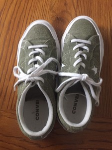 one star vintage suede low top