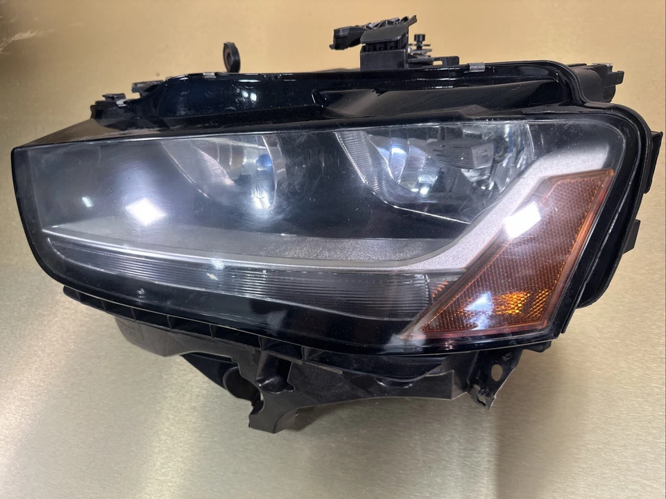 2009 - 2012 AUDI A4 QUATTRO ПЕРЕДНЯЯ ЛЕВАЯ СТОРОНА ГАЛОГЕННЫЕ ФАРЫ OEM - Изображение 3 из 4