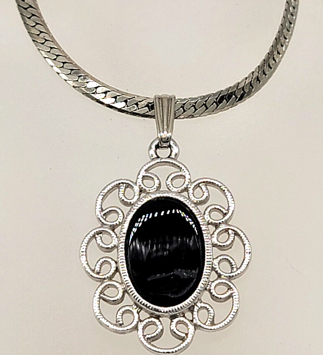 Sarah Coventry Black Cabochon Stone Pendant Necklace Silver Tone