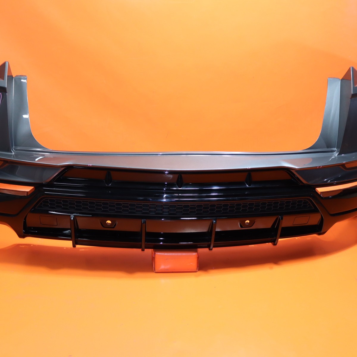 LAMBORGHINI URUS PERFORMANTE REAR BUMPER 2023 2024 4ML807539A GRAY OEM
