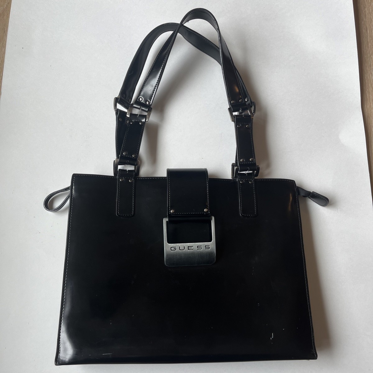 バッグ Vintage Guess Handbag Y2K-style black Vintage Guess Black Shoulder Bag Purse Y2K Logo Buckle Handbag