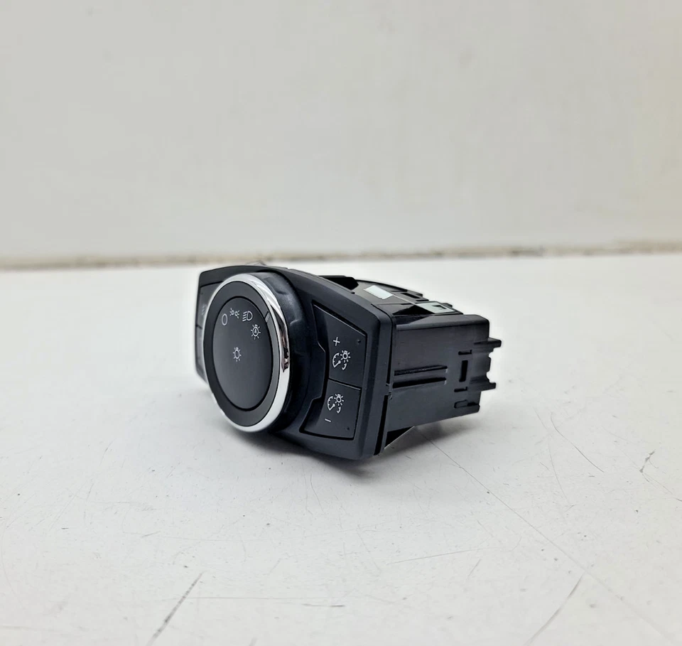 Interruptor de lámpara de luz de tablero Ford Explorer 2012-2017 CB5T-13D061-AB OEM Foto 3 de 4