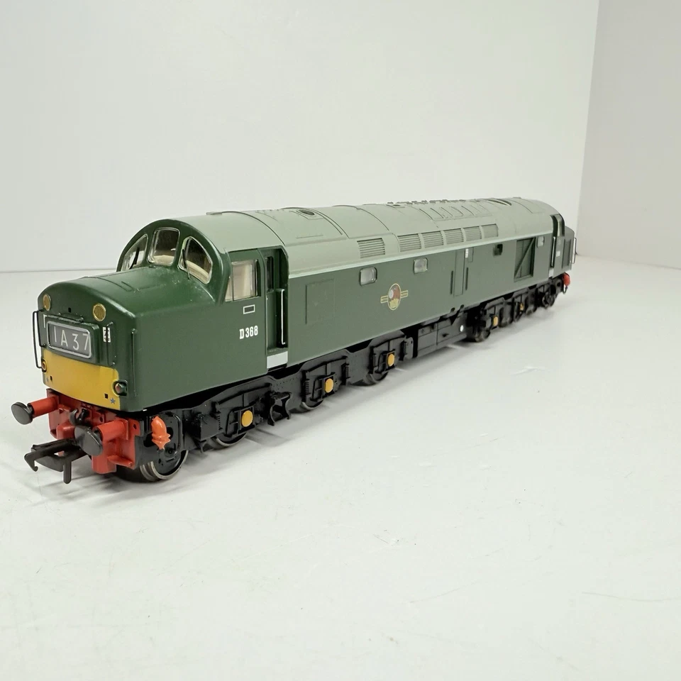 OO Scale Bachmann Branch Line 32-475 Class 40 Diesel D368 BR Green Locomotive - Image 2 of 4