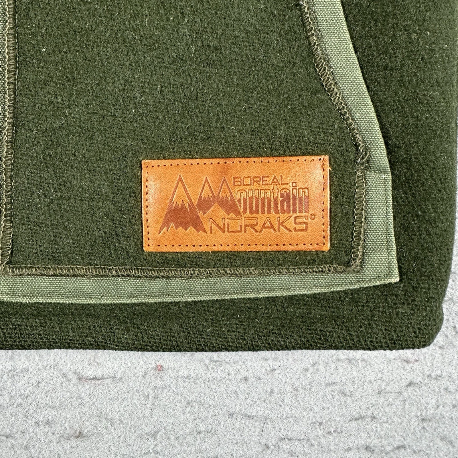 Boreal Mountain Anoraks Vest Men’s Small Green Wool Outdoor Hiking Hunting - product detail image 3