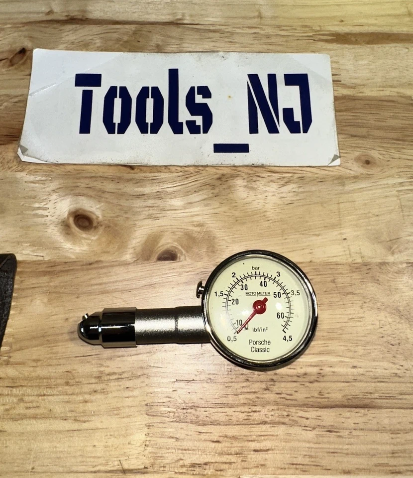 Porsche Air Pressure Gauge - Image 2 of 4