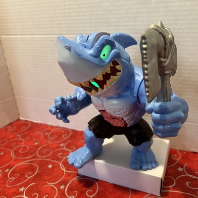 Smashers Mega Horror House (Blue) by ZURU Shark  Interactive Toy Talks Lights Up
