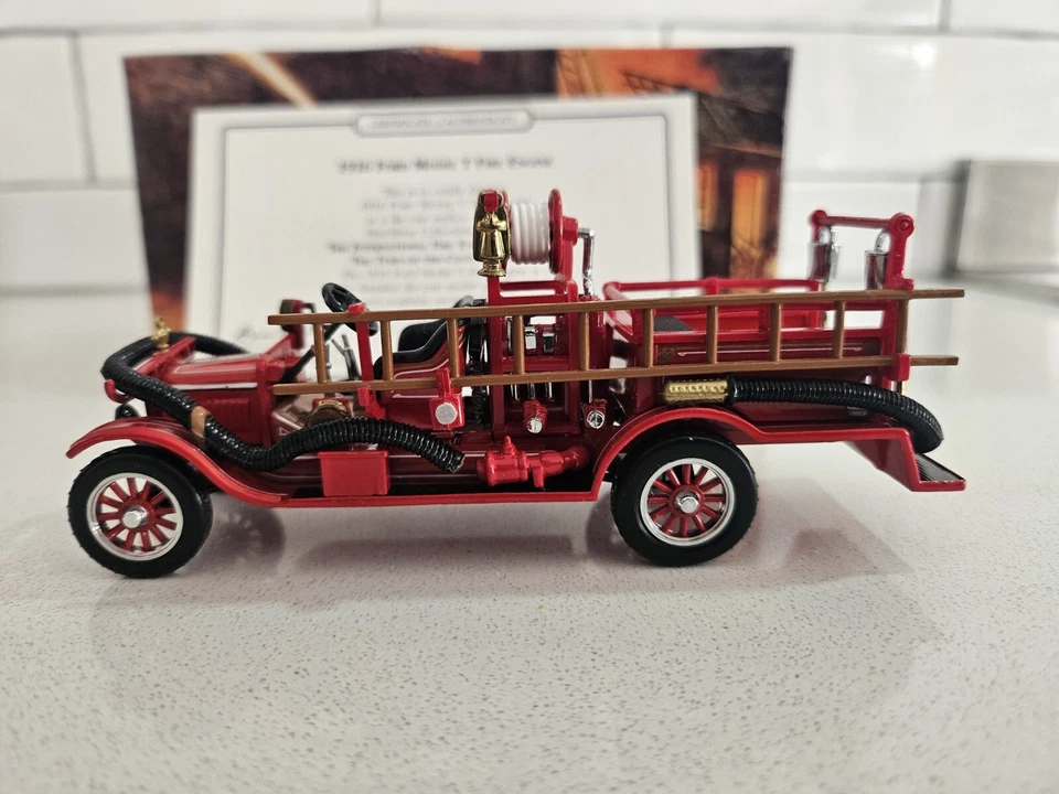 Matchbox Models of Yesteryear 1:43 1916 Ford Model T Fire Engine Truck YFE22-M - Image 3 of 4